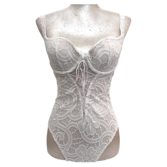 Victoria's‎ Secret Floral Embroidered Lace Corset Bra Bodysuit Teddy 34B - Picture 1 of 16